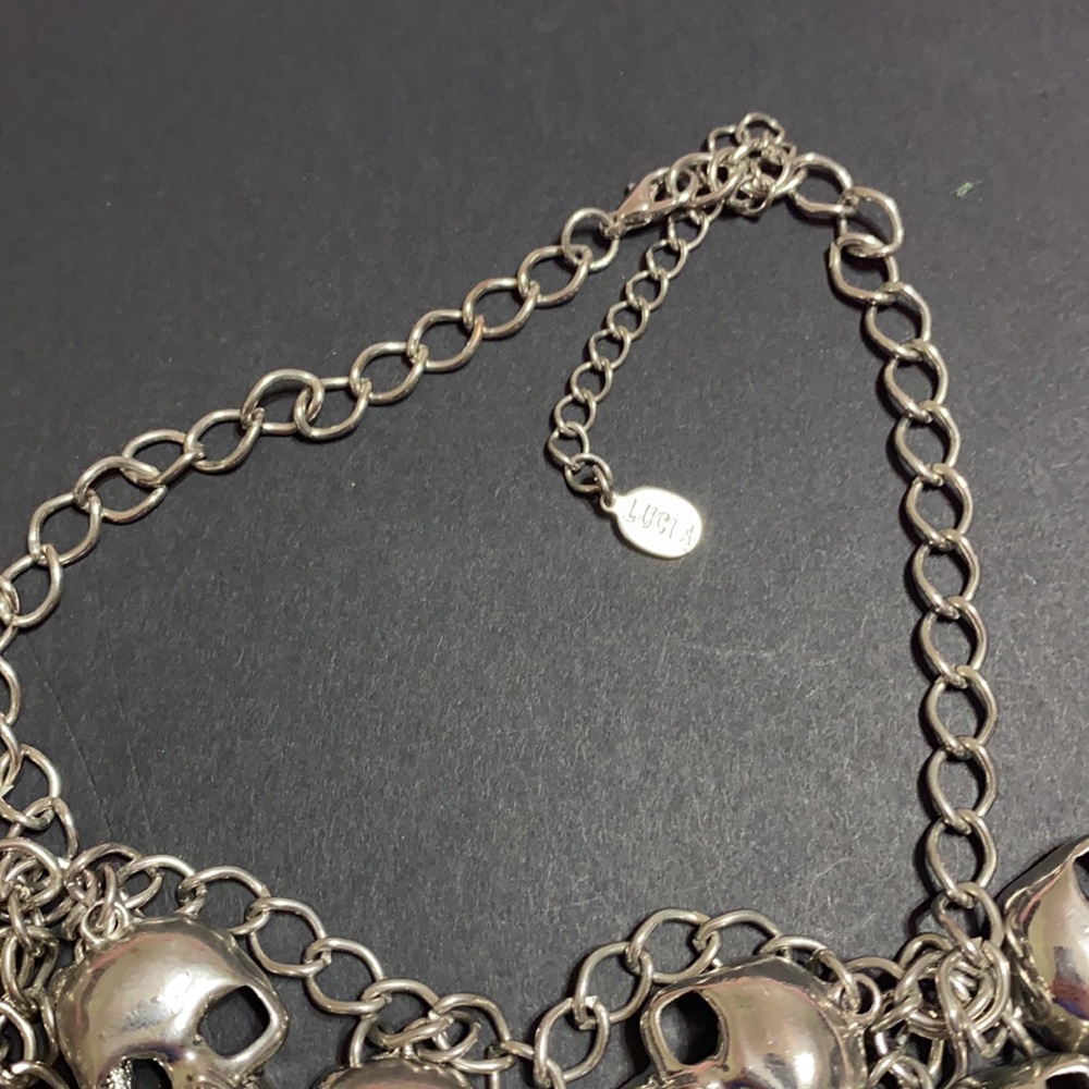 🖤LUCIA💕skull 💀 necklace - Picture 8 of 9